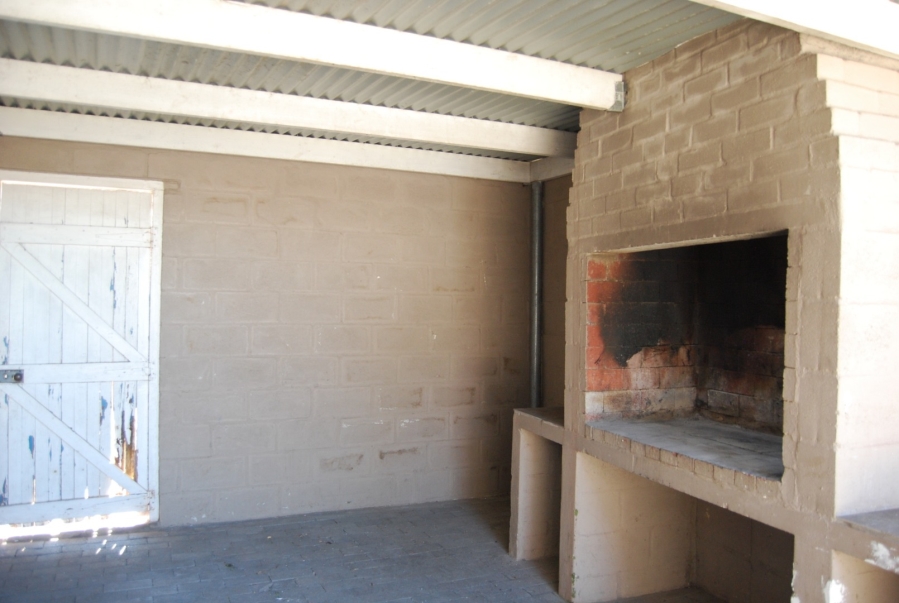 To Let 7 Bedroom Property for Rent in Saldanha Western Cape